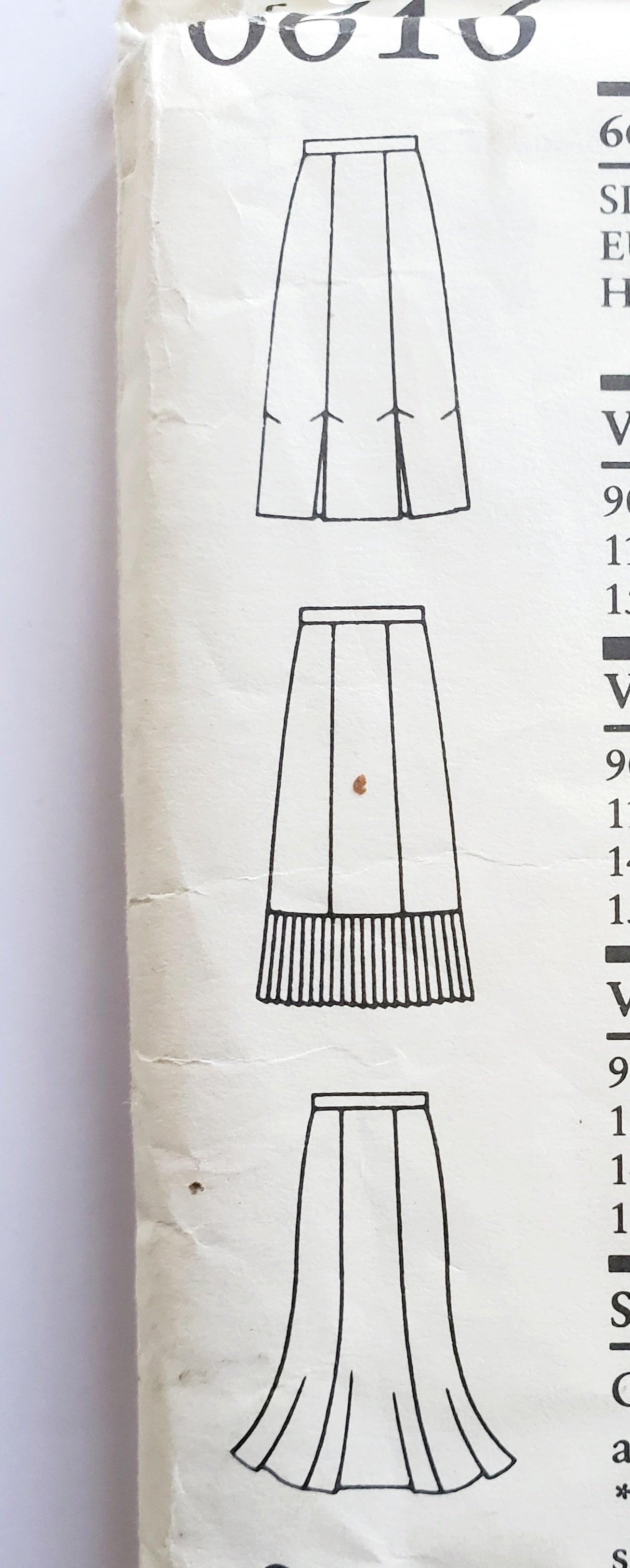 NEW LOOK Sewing Pattern 6616 Skirts with Variations, Lower Pleats. Size 8-18