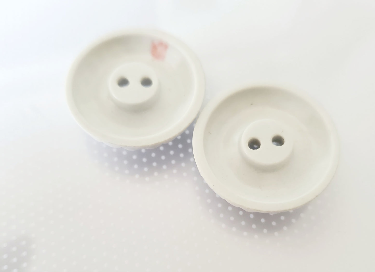 White Round 2-Holed Buttons, Size 24mm, 2.4cm, Plastic, QTY 2
