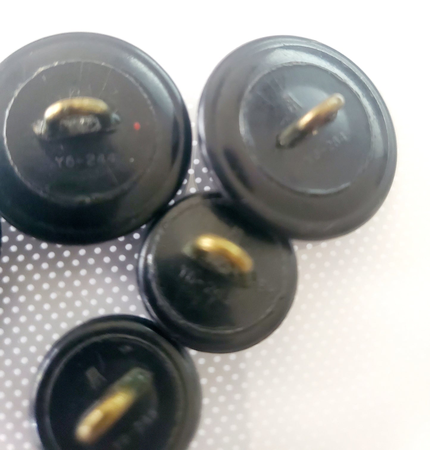 Shank Sewing Buttons, Bakelite, RAAF, Royal Australian Air Force, Vintage, 2.5cm 1.8cm, QTY 5