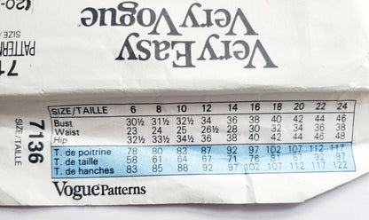 VERY EASY VERY VOGUE Sewing Pattern 7136 Jumpsuit with Straight Legs, Size 20-24