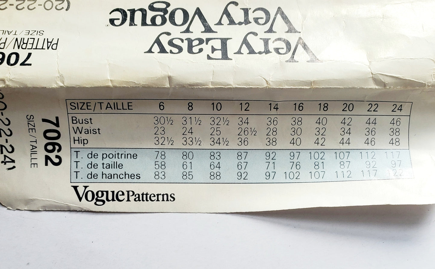 VERY EASY VERY VOGUE Sewing Pattern 7062 Tunic & Skirt, Size 20-24