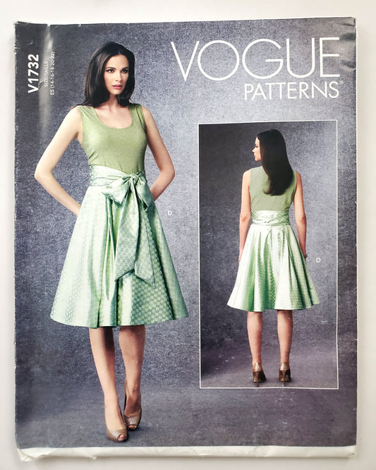 VOGUE PATTERNS, Sewing Pattern V1732, Skirt, Flared Skirt, Pleats, Wide Waistband, Size 14-22