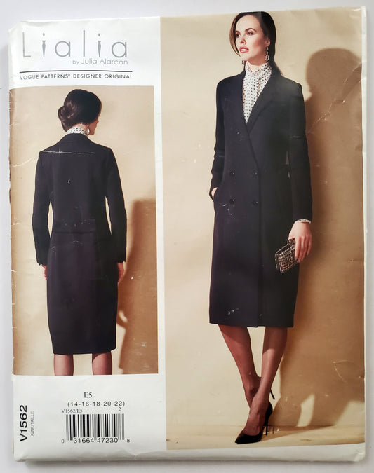 VOGUE PATTERNS, Sewing Pattern V1562, LIALIA BY JULIA ALARCON, DESIGNER ORIGINAL, Coat, Fitted Coat, Lined Coat, Size 6-14
