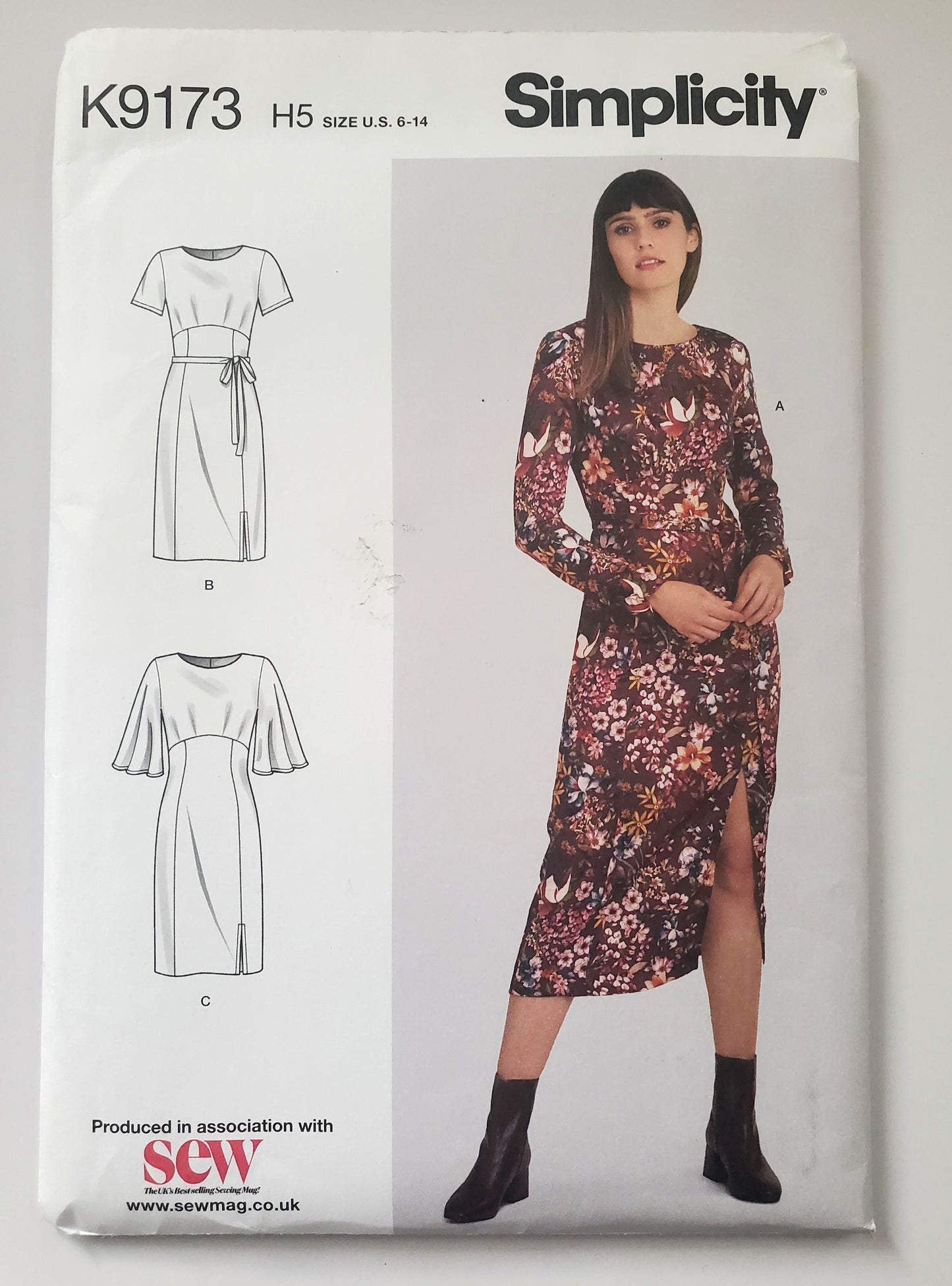 SIMPLICITY Sewing Pattern K9173, Dress, Slit, Sleeve Variations, Size 6-14