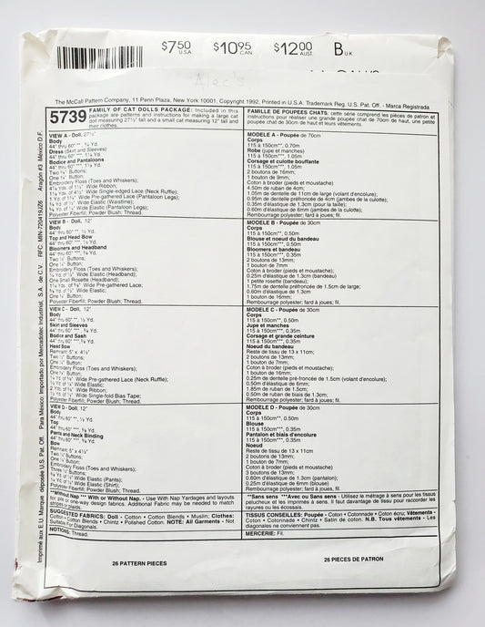 MCCALLS Craft Sewing Pattern Cat & Kittens 5739 Size 69cm (Mum Cat) 30cm (Kittens). Complete with Clothes.