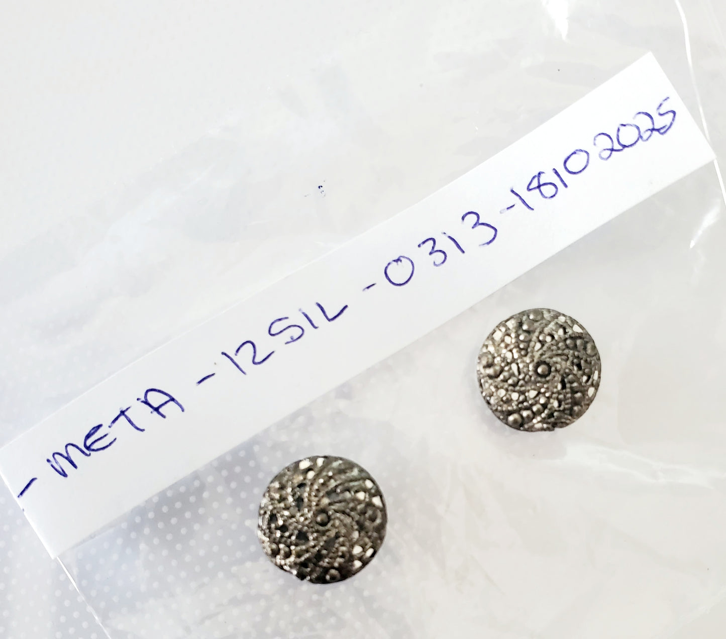 Silver Colored Filigree Sewing Buttons, Round, Shank Buttons, Vintage Buttons, Size 12mm, 1.2cm, Metal QTY 2