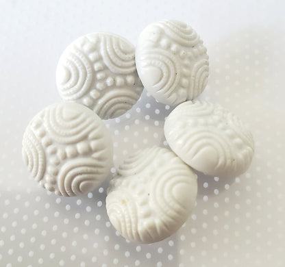 White Shank Buttons With Raised Pattern, Round, Size 10mm, Size 1cm QTY 5