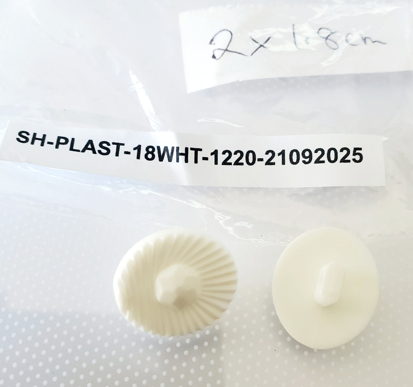 Shank Buttons, White, Oval, Size 1.8cm, 18mm, Vintage Plastic, QTY 2