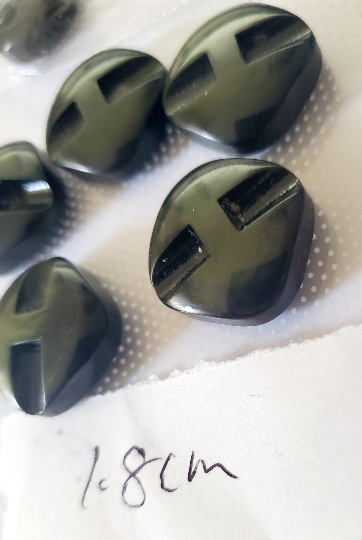 Vintage Shank Buttons, Olive Green, Rounded Square, Size 1.8cm (x5) and 1.5cm (x1)