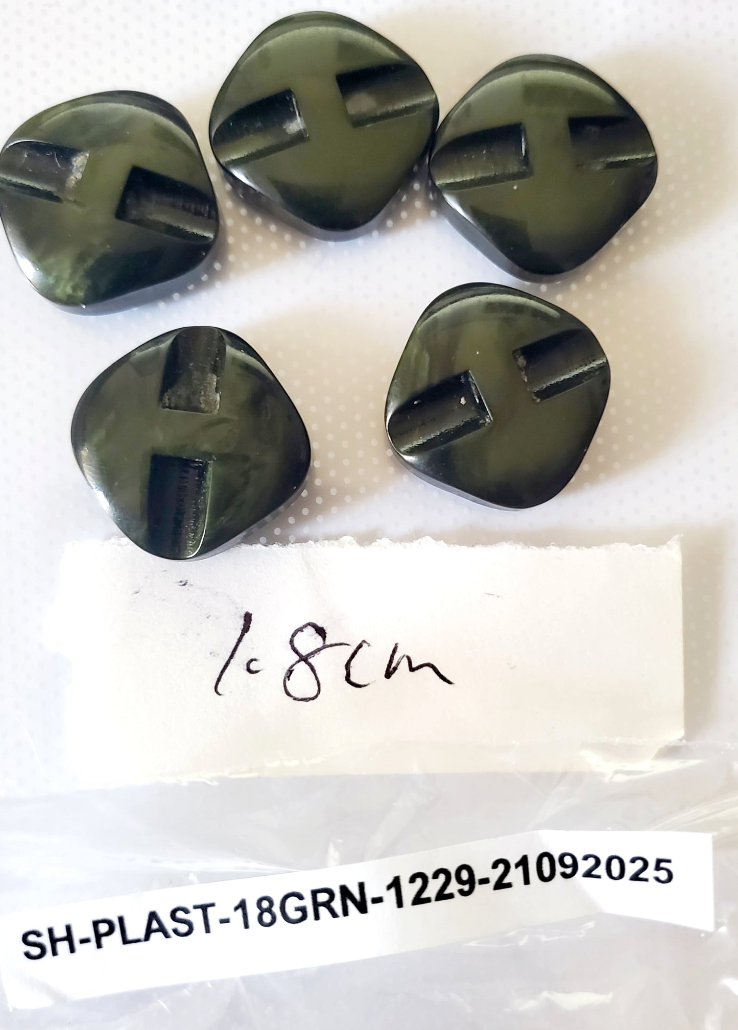 Vintage Shank Buttons, Olive Green, Rounded Square, Size 1.8cm (x5) and 1.5cm (x1)