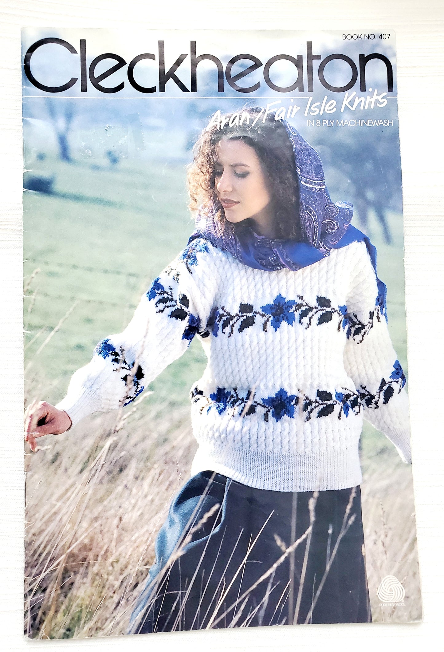 Knitting Booklet by Cleckheaton. Aran / Fair Isle Knits in 8 PLY Machine wash, Book No. 407