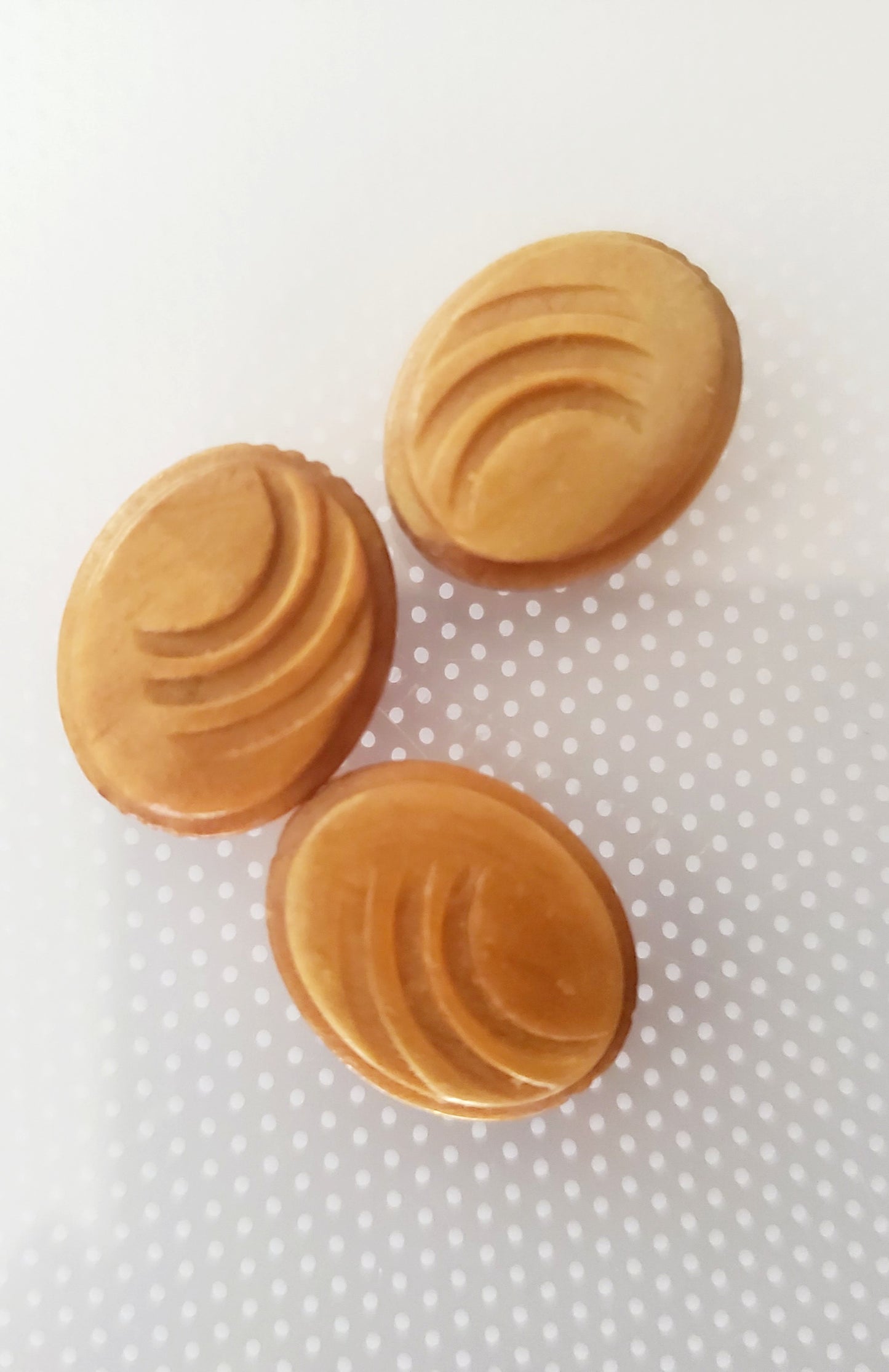 Shank Sewing Buttons, Oval Shape, Sizes 1.6cm, 16mm, Wooden, QTY 3