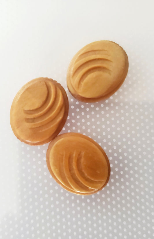 Shank Sewing Buttons, Oval Shape, Sizes 1.6cm, 16mm, Wooden, QTY 3