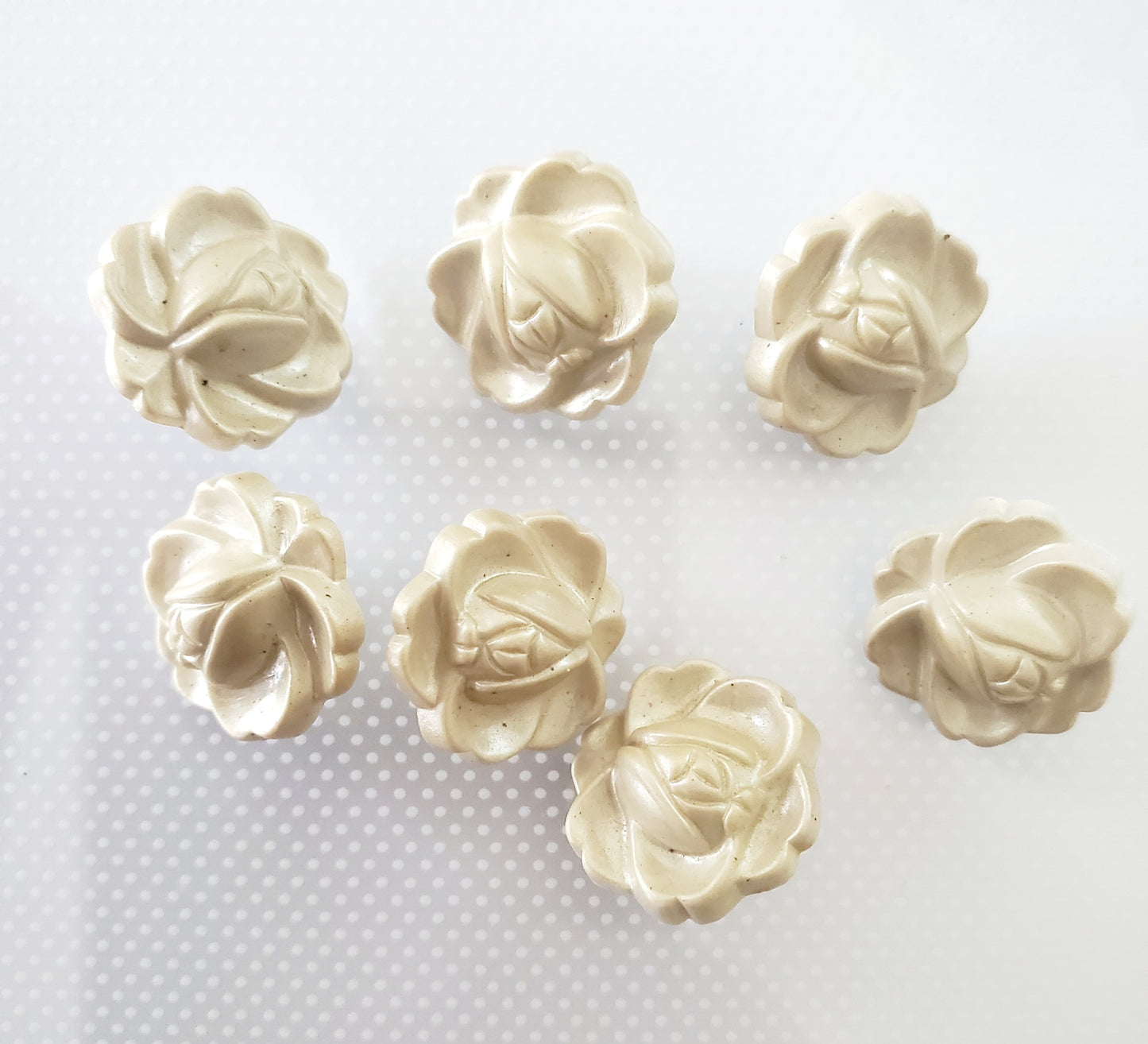Shank Sewing Buttons, Flower 3D, 15mm, 1.5cm, Plastic, QTY 7
