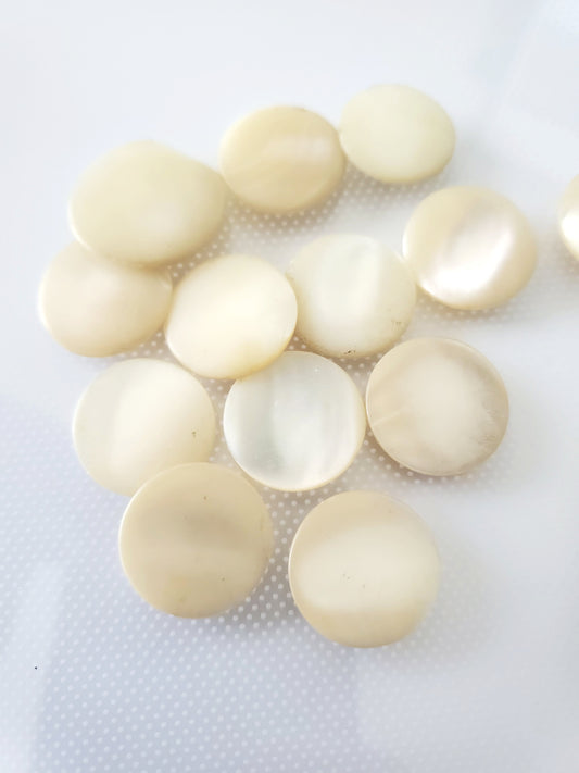 Shank Sewing Buttons, 2cm, 2.3cm, 1.54cm, Natural, Vintage, Mother Of Pearl? QTY 17