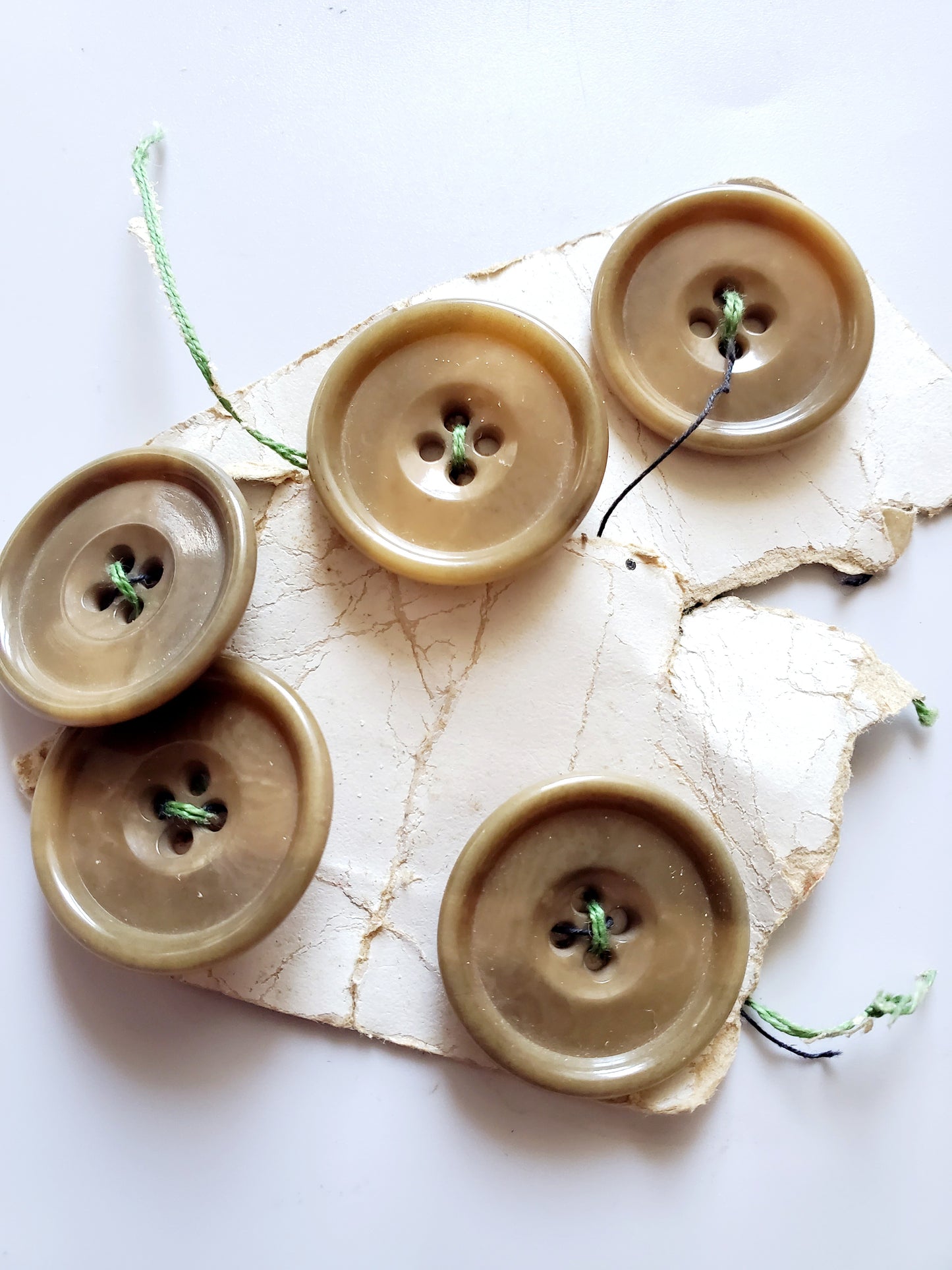 Vintage Brown Round 4-Holed Buttons, Size 28mm, 2.8cm, Plastic QTY 5