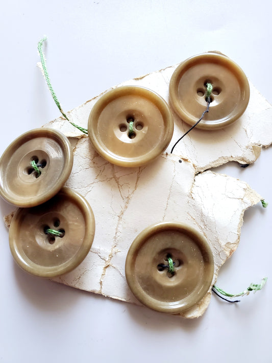 Vintage Brown Round 4-Holed Buttons, Size 28mm, 2.8cm, Plastic QTY 5