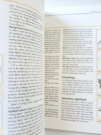 Australian NEEDLEWORK Surface Embroidery and Smocking: Jennifer Sanders