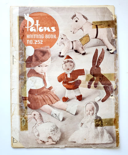 Vintage 1950's Patons Knitting Book No. 252. Tea Cozy Lampshade Bag Toy Rugs