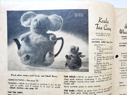 Vintage 1950's Patons Knitting Book No. 252. Tea Cozy Lampshade Bag Toy Rugs