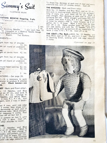 Vintage 1950's Patons Knitting Book No. 252. Tea Cozy Lampshade Bag Toy Rugs
