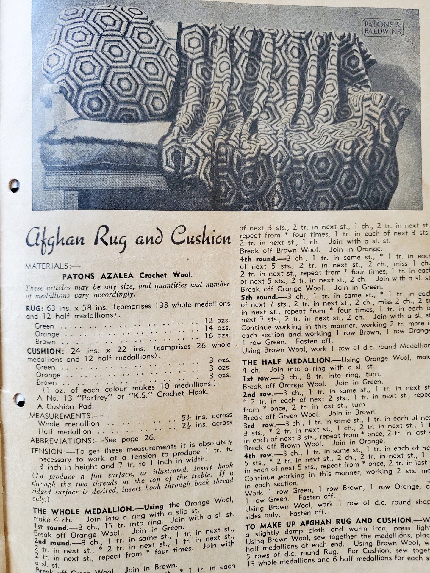 Vintage 1950's Patons Knitting Book No. 252. Tea Cozy Lampshade Bag Toy Rugs