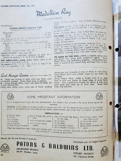 Vintage 1950's Patons Knitting Book No. 252. Tea Cozy Lampshade Bag Toy Rugs