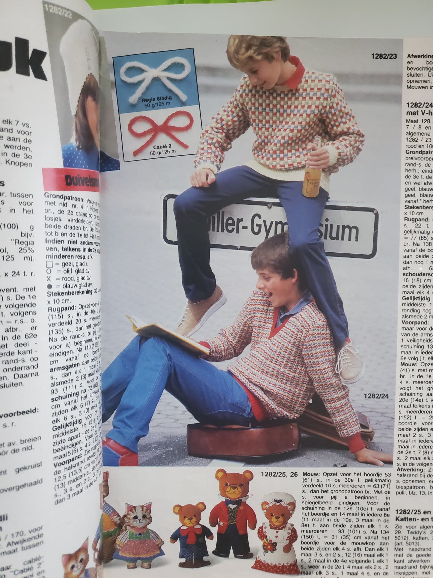 ANNA Vintage BURDA Plezier methandwerken December 1982 Magazine (pattern insert)